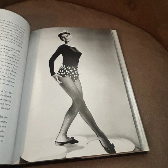 New Audrey Hepburn Coffee Table Photo Book - Picture 2 of 7